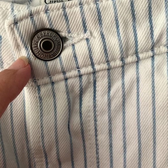 Abercrombie & Fitch size 33 16 R curve love the loose high rise jeans white blue - Picture 7 of 12